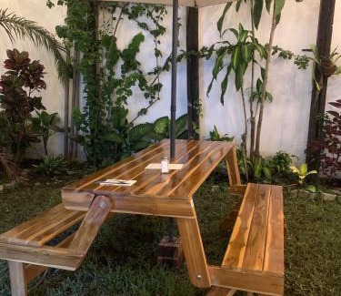 Laureles Hotel | Hotel Casa Las Palmas