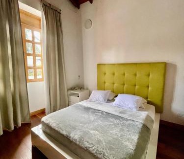 Granada House | Hotel Cattaleya City