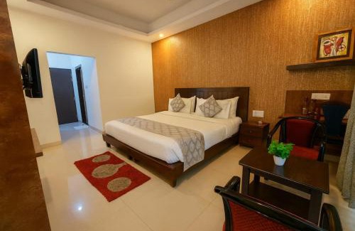 Varanasi House | Hotel Char Dham Inn