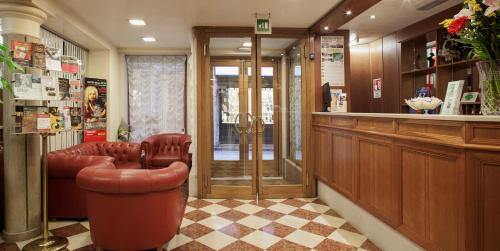 Castello Hotel | Hotel Commercio & Pellegrino
