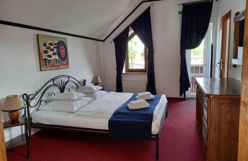 Kosuv Stary Hotel | Hotel Complex Legenda