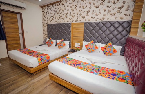 Paharganj Hotel | Hotel Delhi Darshan -By RSL Hospitality