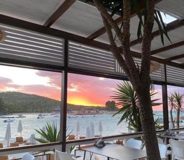 Ksamil Hotel | HOTEL DENOEL