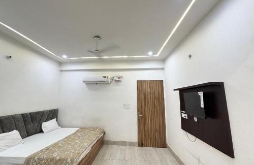 Vrindavan Hotel | Hotel Devi heritage