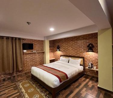 Bhaktapur Hotel | Hotel Durbar Side