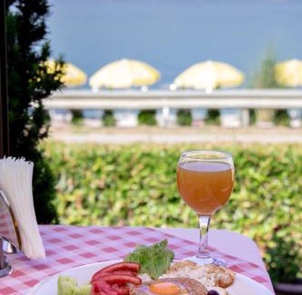 Lagadin Hotel | Hotel Dva Bisera