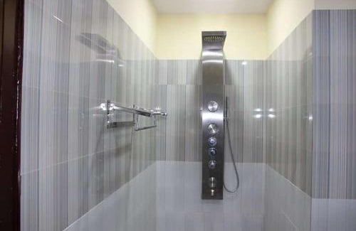 Haridwar Hotel | HOTEL DWARKADHEESH