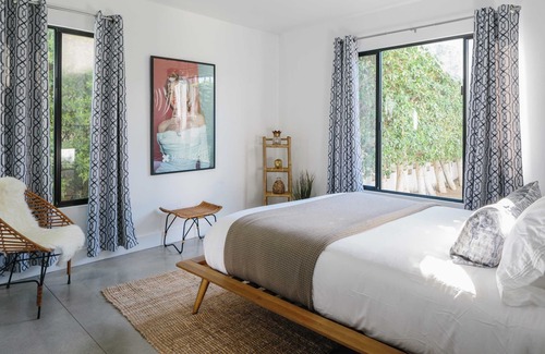 Warm Sands Hotel | Hotel El Cid by Avantstay 16 OCC Full Hotel Buyout in Palm Springs w/Pool!