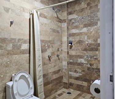 Brisas de Zicatela Hotel | Hotel Familiar Abejac