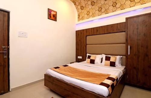 Kanpur Hotel | Hotel Gagan
