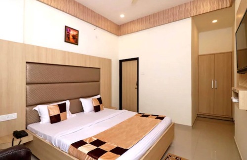 Kanpur Hotel | Hotel Gagan
