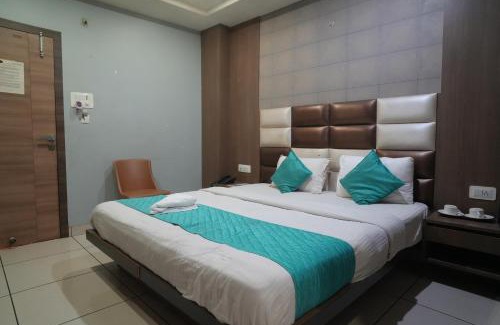 Sualkuchi Hotel | Hotel Galaxy Inn ! 5 Min From Nemcare Hospital !