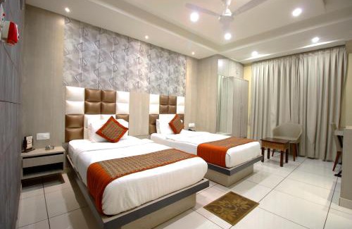 Sualkuchi Hotel | Hotel Galaxy Inn ! 5 Min From Nemcare Hospital !