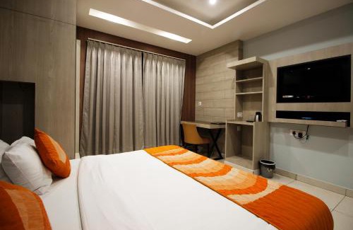Sualkuchi Hotel | Hotel Galaxy Inn ! 5 Min From Nemcare Hospital !