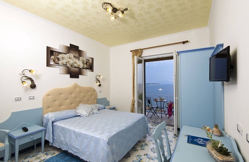 Ischia Porto Hotel | Hotel Giardino delle Ninfe e La Fenice
