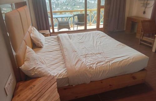 Dharchula Hotel | Hotel Himalayan View