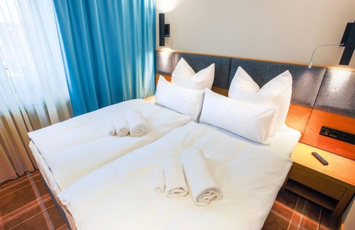 Suhl Hotel | Hotel ∙ HVD Grand Hotel Suhl Familienzimmer Du/WC, ÜF