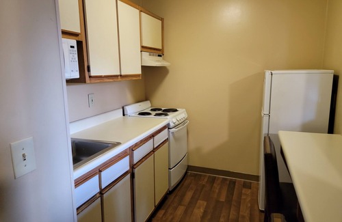 Cary Hotel | Hotel in Cary with WiFi, AC.