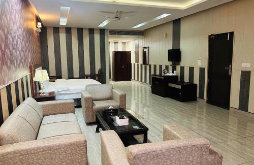 Sri Hargobindpur Hotel | Hotel Inder Paradise