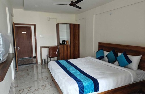 Hinjawadi Hotel | Hotel Iris Executive