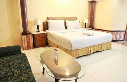 Gubeng Hotel | Hotel Istana Permata Ngagel