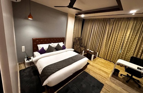 Haldwani Hotel | HOTEL K11