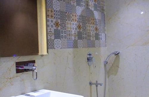 Amritsar Hotel | HOTEL KANDA CONTINENTAL