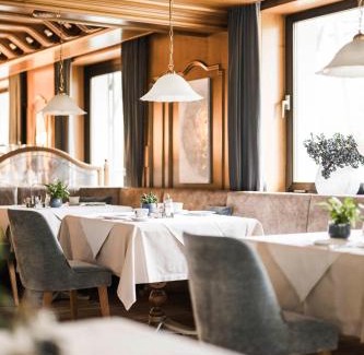 Tirolo Hotel | Hotel Karin