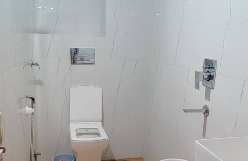 Jaunpur Hotel | Hotel Krishan Kanhiya