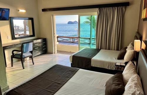 Downtown Mazatlan Hotel | Hotel La Siesta Malecón