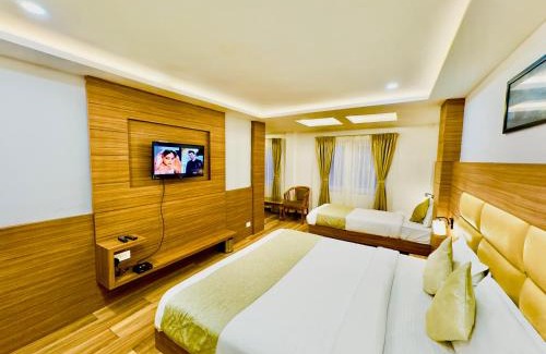 Darjeeling Hotel | Hotel LA VISTA Near Railway Station Darjeeling