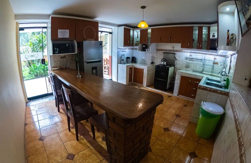 Calca Hotel | Hotel Los Laureles