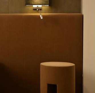 Tractorul Hotel | Hotel Lux Divina