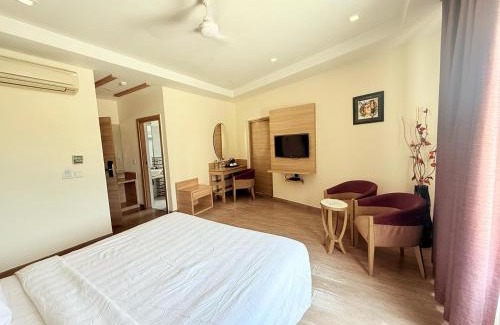 Mathura Hotel | Hotel Madhvam Residency