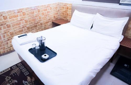 Delhi Bed & Breakfast | Hotel Mannat In Laxmi Nagar