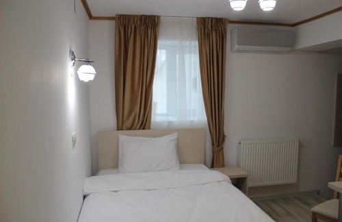 Bucharest City-Centre Apartment | Hotel Marina srl