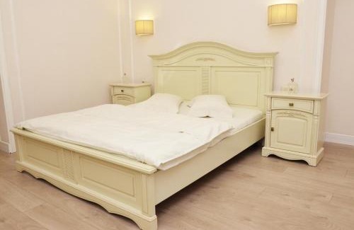 Odessa City Center Apartment | Hotel Menshikov
