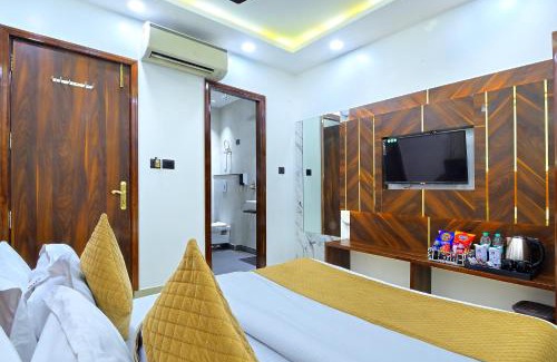 Paharganj House | Hotel Nav Durga "2 Walking from New Delhi Railway Station"