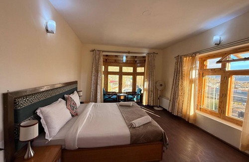 Leh Hotel | Hotel New Glacier View