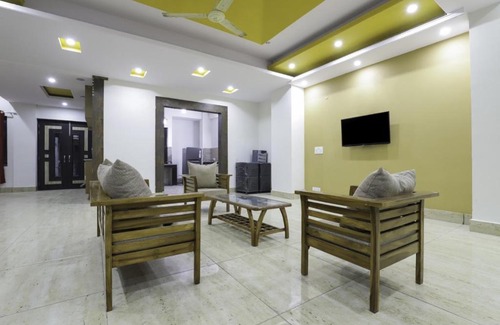 Tapovan Hotel | Hotel Nirvana By GuestLo