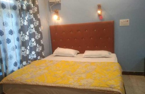 Faizabad House | Hotel O Home Fauzi Rasoi & Guest Homestay