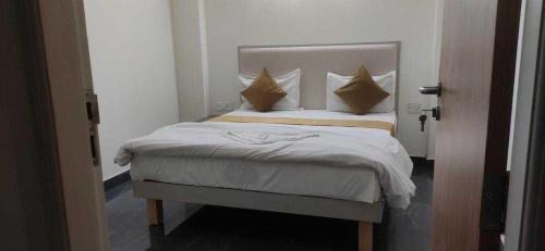 Faridabad Hotel | Hotel O Kalka