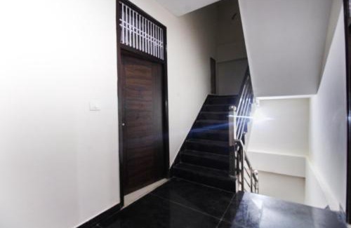 Vrindavan Hotel | Hotel O Krishna Cottage