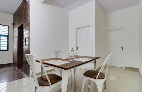 Bengaluru House | Hotel O Leva Homes Near Baiyappanahalli Metro Station