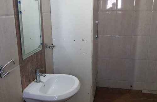IMT Manesar Hotel | Hotel O Naveen Residancy