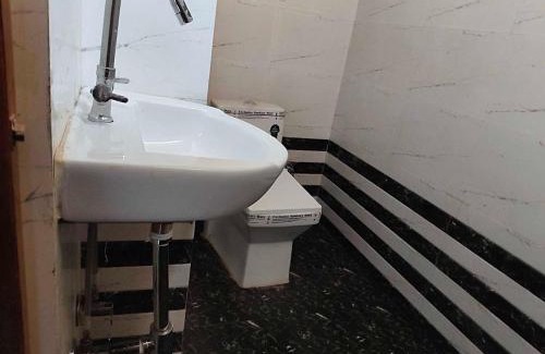 Gorakhpur Hotel | Hotel O Royal Krishna