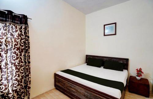 Dadri Hotel | Hotel O Vrindavan guest house