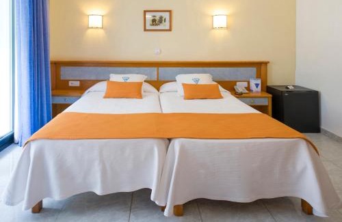 Sant Antoni de Portmany Hotel | Hotel Osiris Ibiza