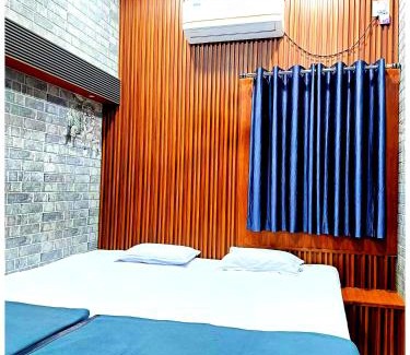 Bhubaneshwar Apartment | Hotel P-V-R Near Railway Station 20 meters only