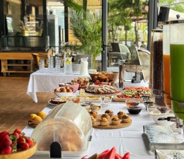 Vlore Hotel | HOTEL PATIO